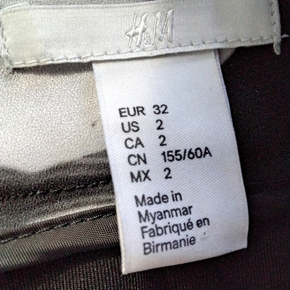 H&M Floral Pencil Skirt Size 2 - Picture 4 of 4